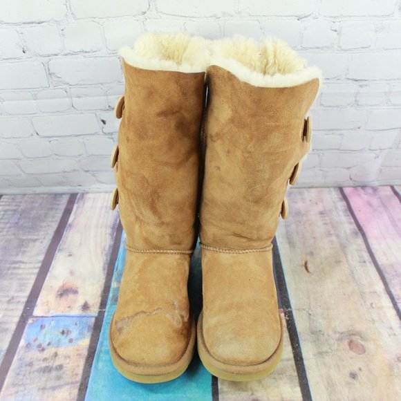 UGG Bailey Triplet Button Sheepskin Boots Size 7 - Picture 6 of 10